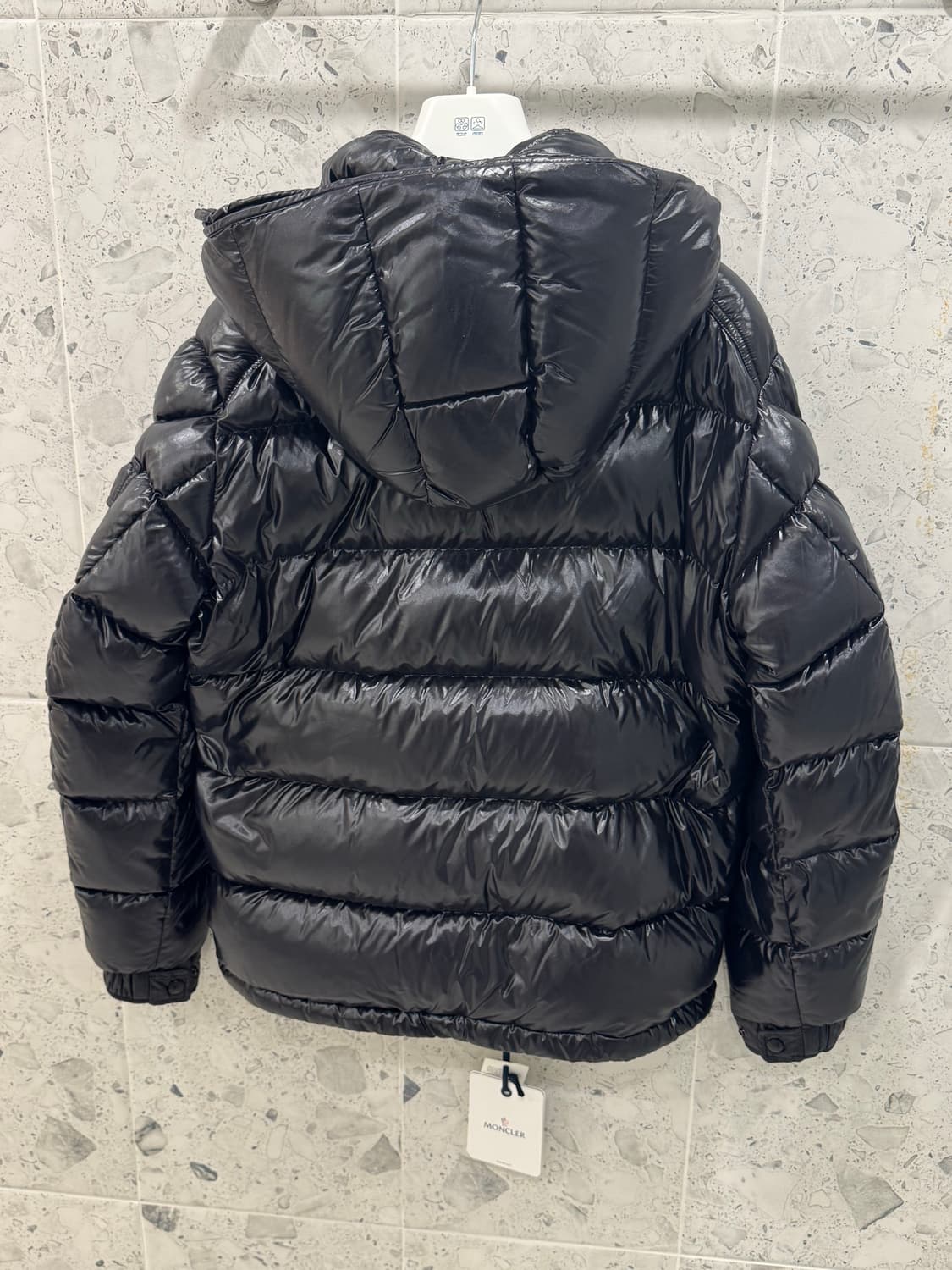 몽클레어 마야 유광패딩 4사이즈 민트급 풀구성 상품이미지3