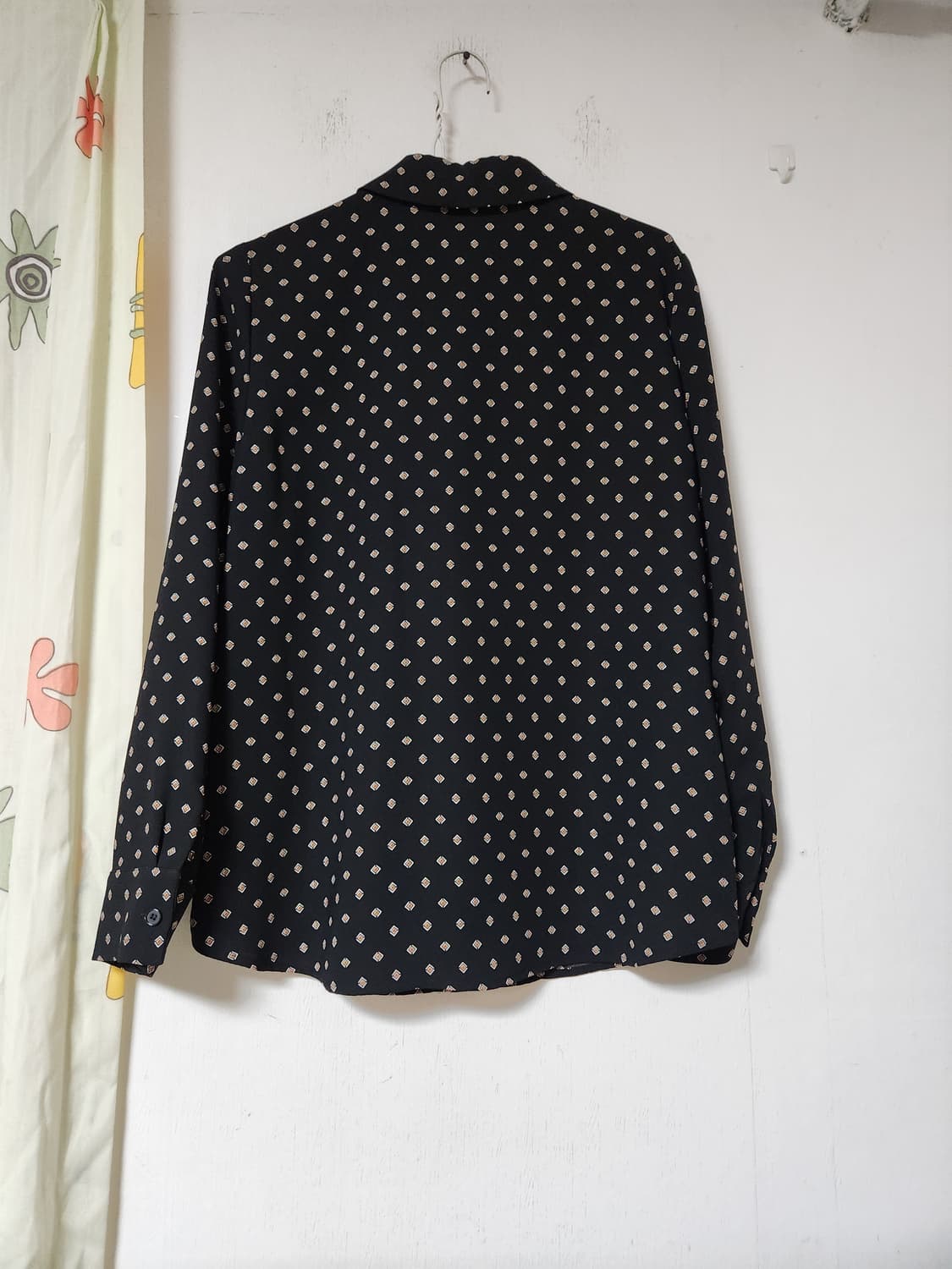 쉬즈미스 검정 도트 블라우스 66 상품이미지2