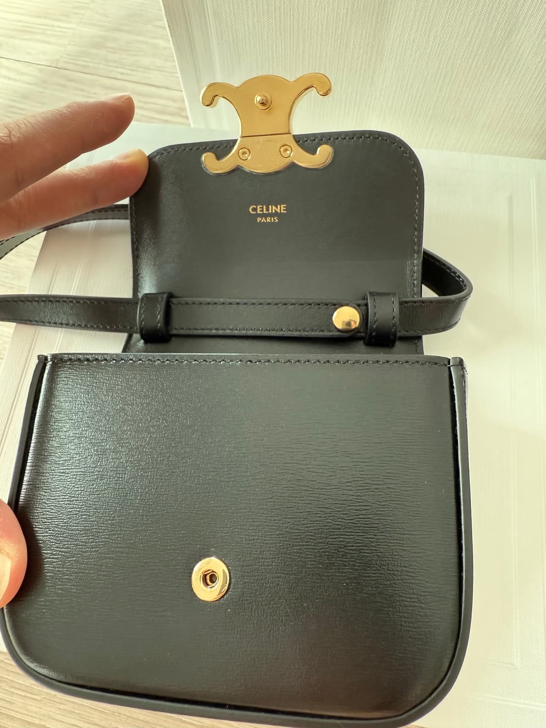 셀린느 미니백 트리오페 판매 상품이미지3