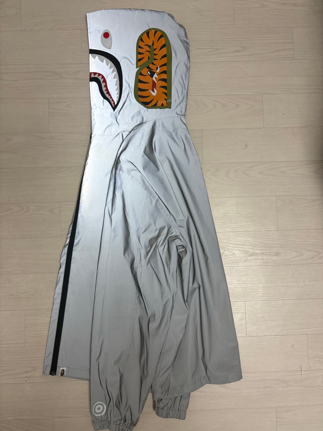 [XL] 베이프 샤크 리플렉티브 자켓 판매합니다. 상품이미지1