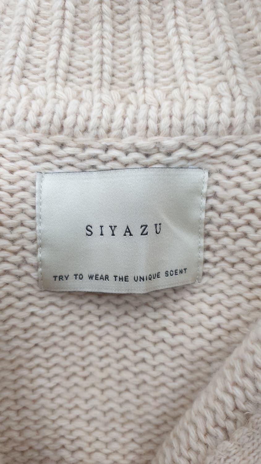 SIYAZU 니트 집업 가디건 아이보리 상품이미지4