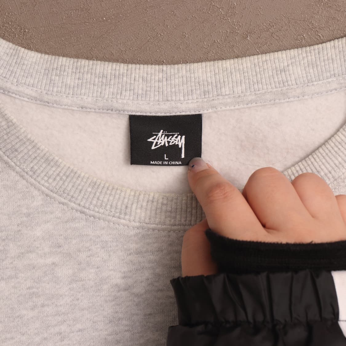 스투시 로고 스웻셔츠 A1423 상품이미지3