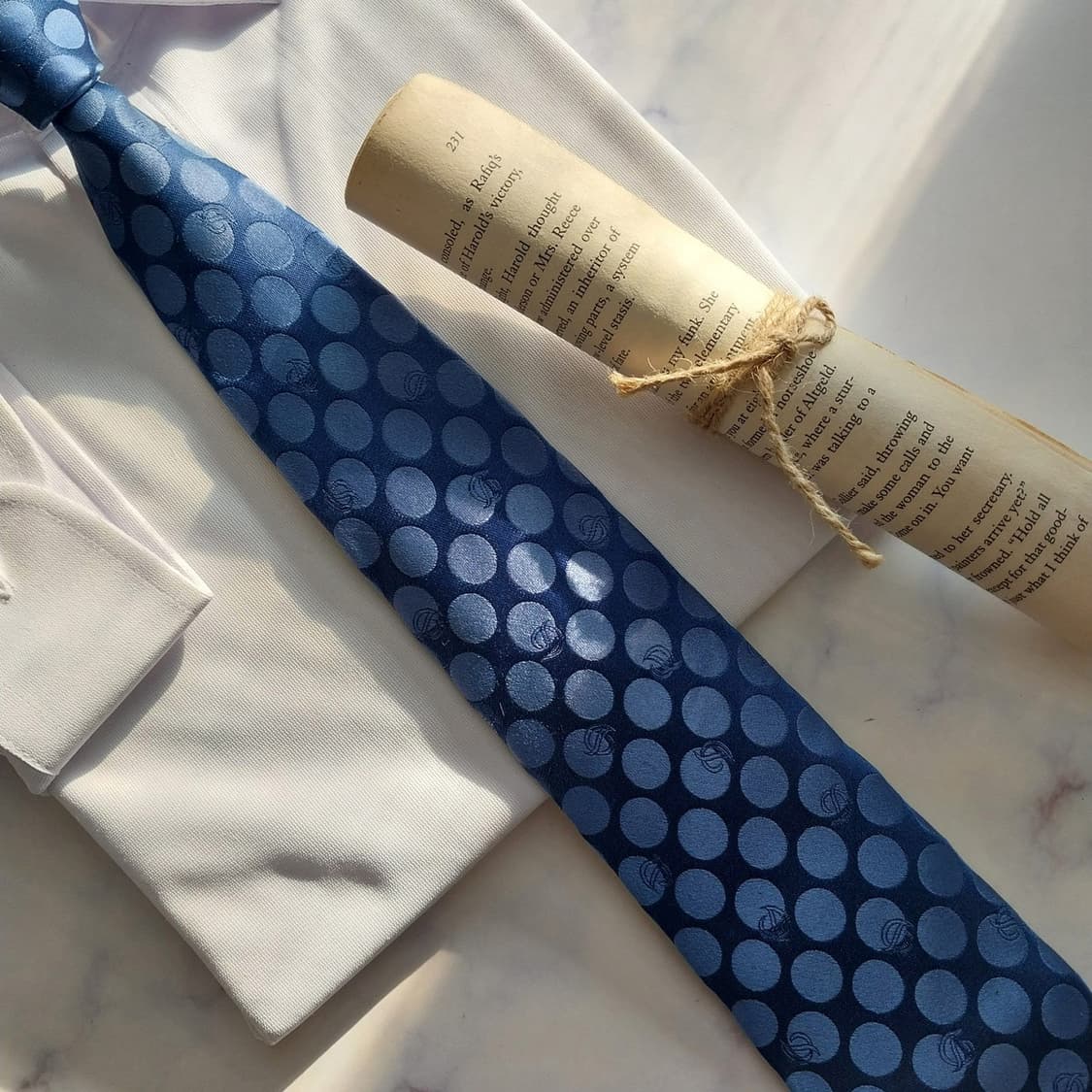 듀퐁 실크 블루 자수 도트 패턴 넥타이 8.4cm A+등급 K1903
 상품이미지8