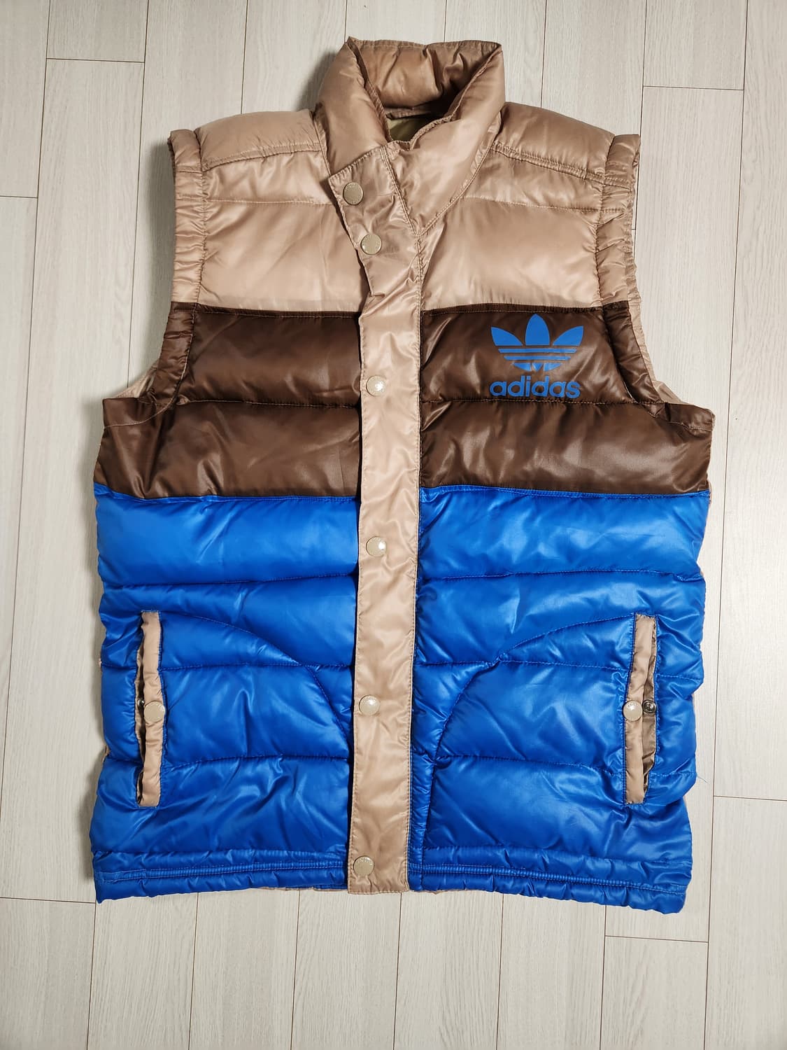 새상품급)아디다스 오리지널 패딩조끼 AC 베스트 (O57764) 사이즈L 상품이미지2