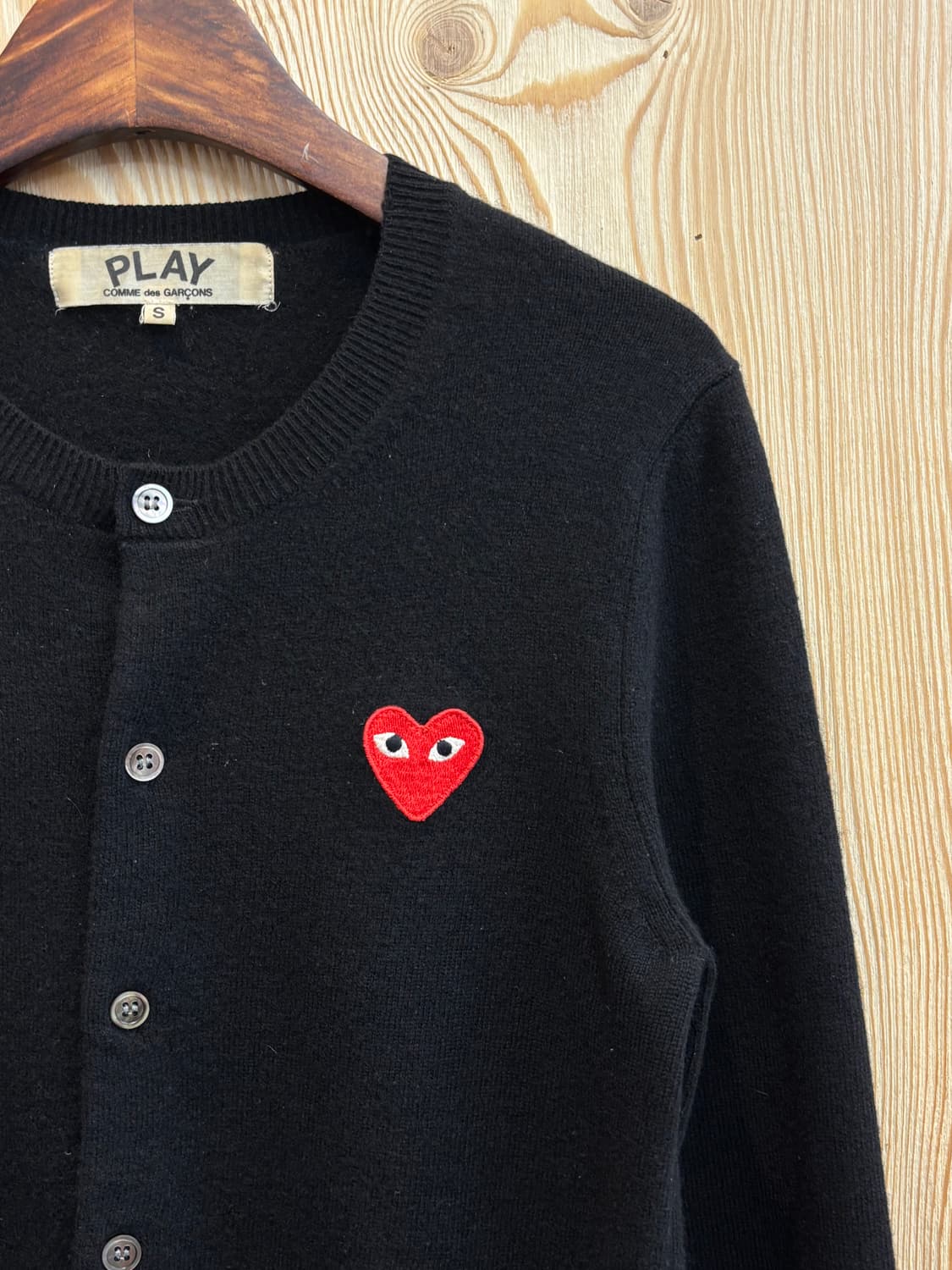 꼼데가르송 레드 하트 울 가디건  상품이미지3