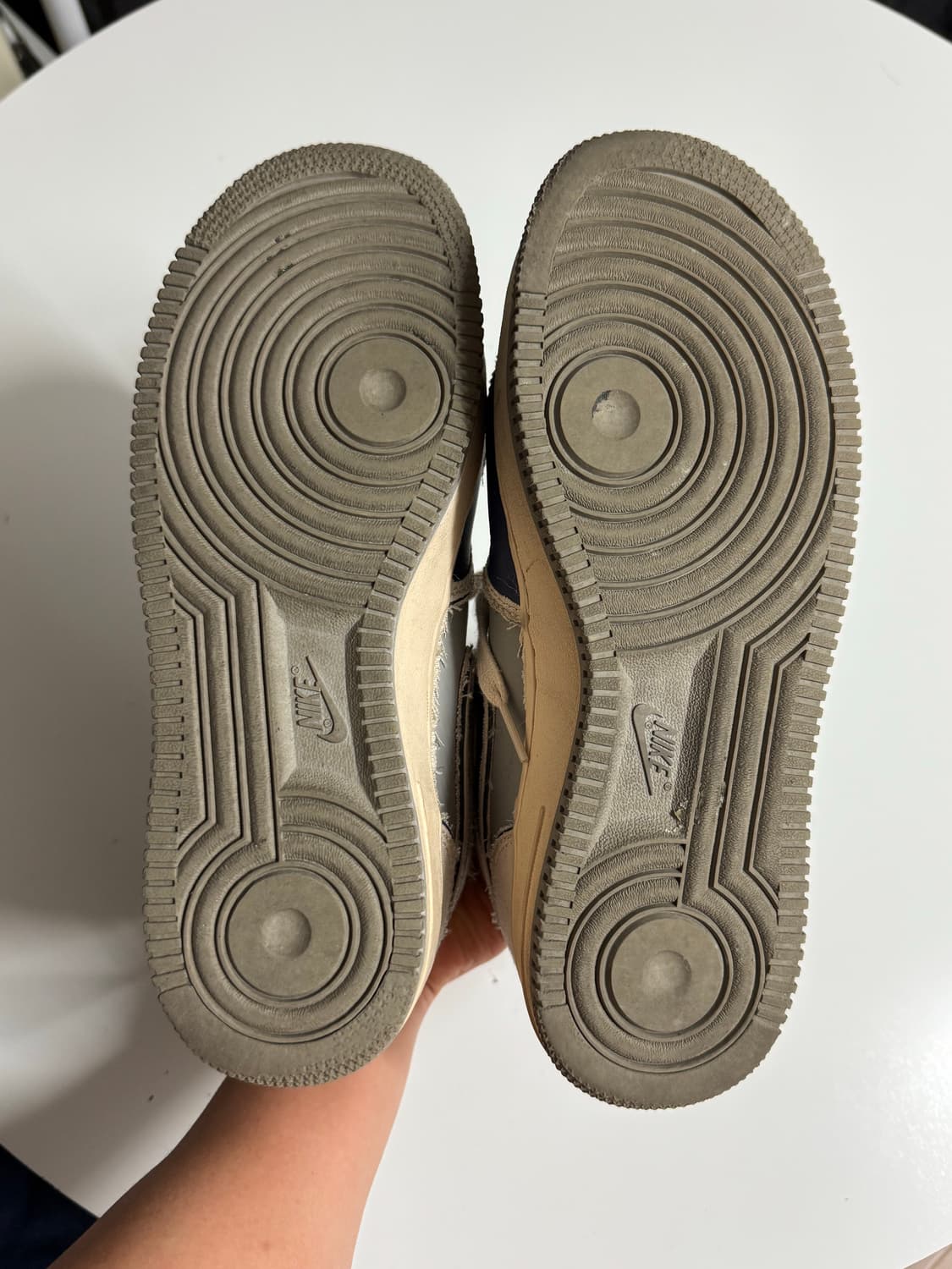 나이키 에어포스 1 미드 스니커즈 270 상품이미지4