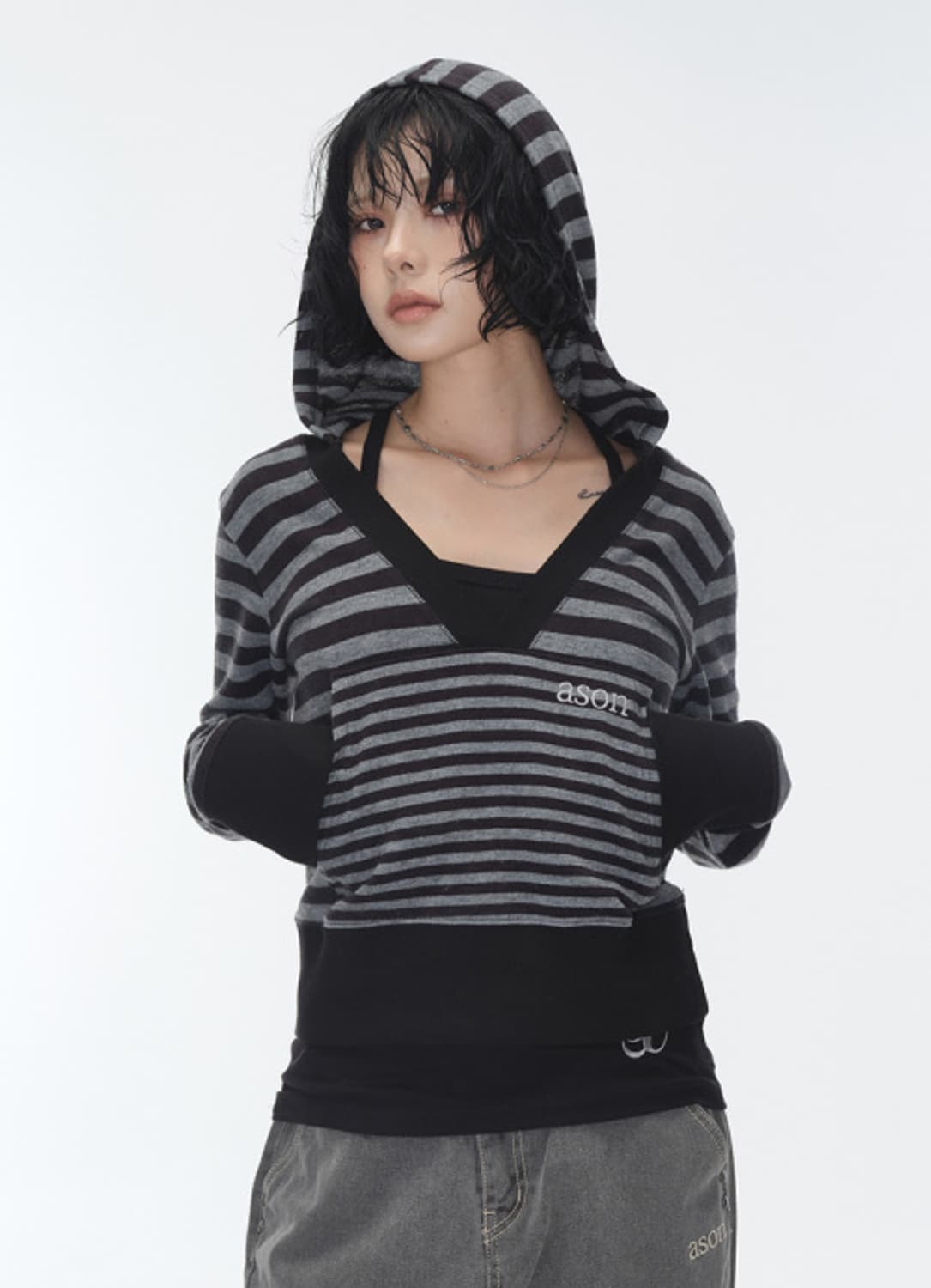 애즈온 릴리 스트라이프 후디 블랙 상품이미지1