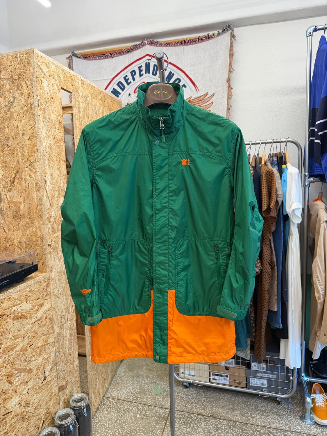 코오롱스포츠 윈드스토퍼 바람막이 자켓. 상품이미지2