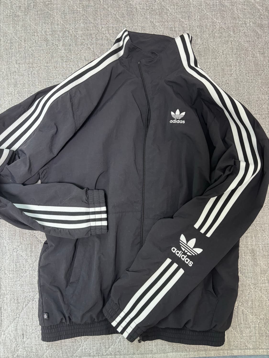 아디다스 락업 트랙탑 상품이미지1