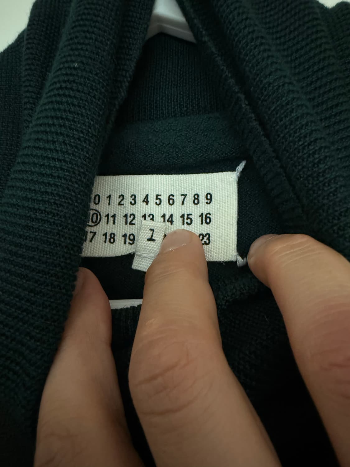 마르지엘라 터틀넥 니트 (1) 상품이미지5