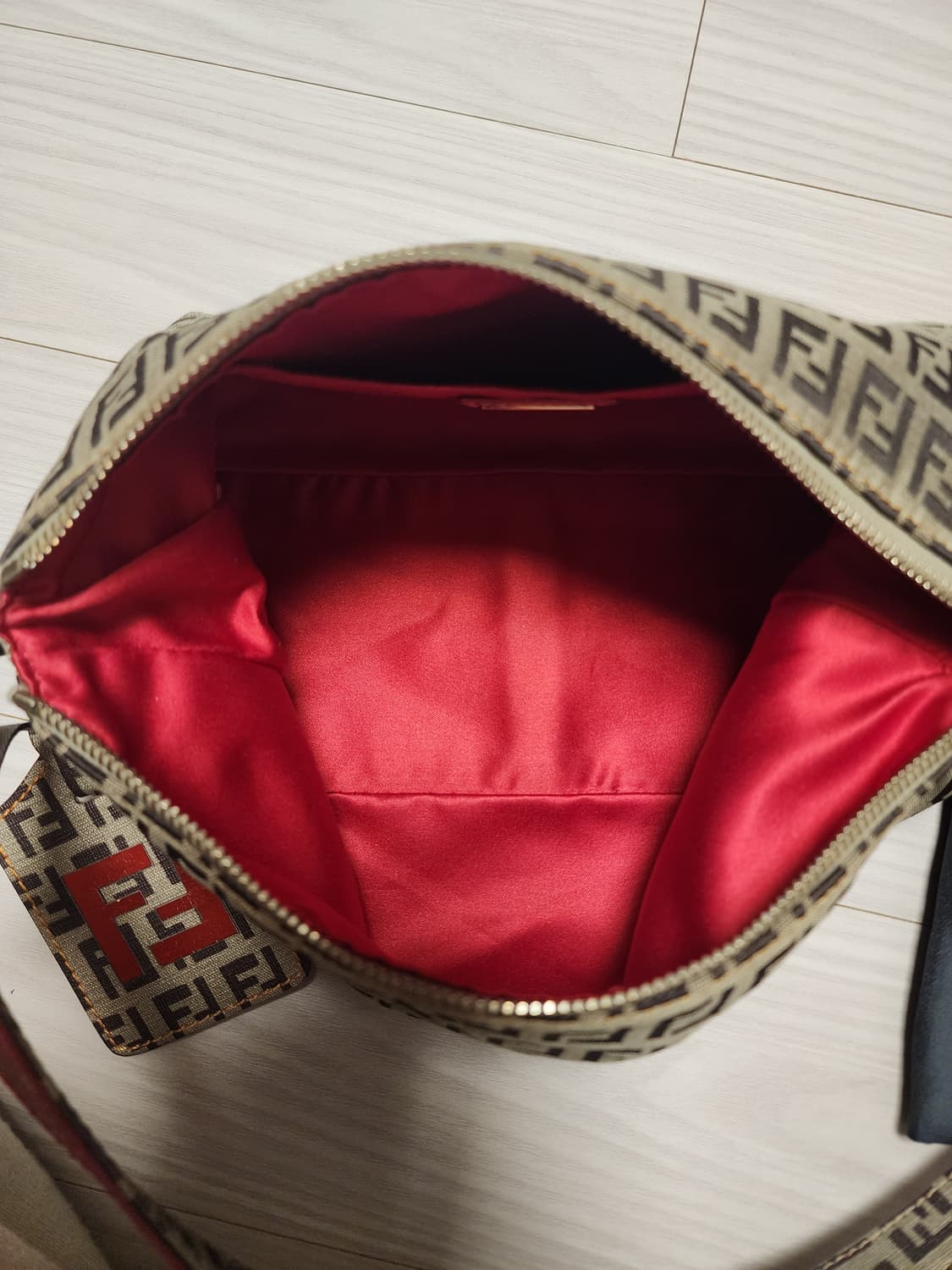 펜디 FF로고 스몰 숄더백 (더스트.게런트카드 포함) 상품이미지8