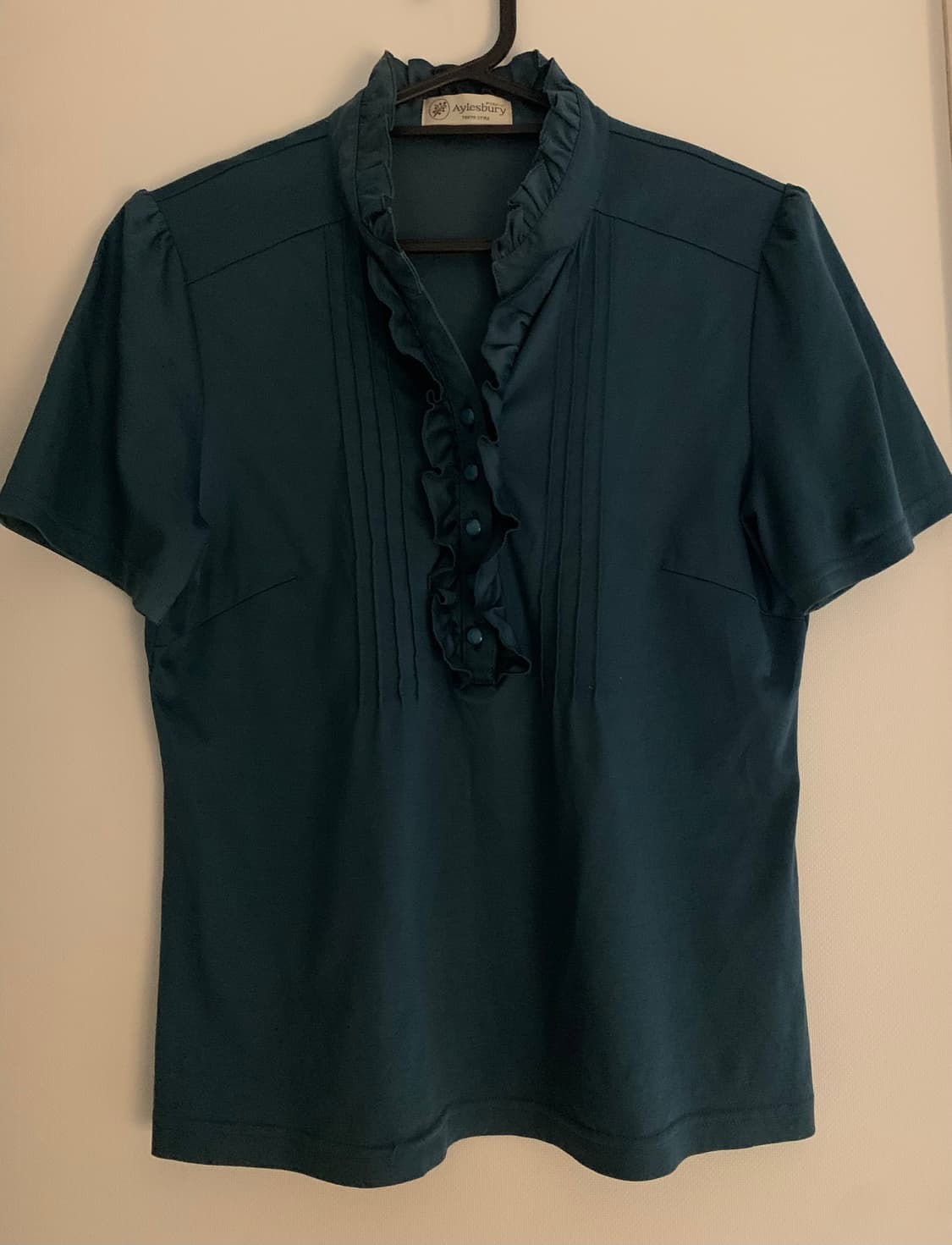 Vintage blue ruffle button half T-shirts 상품이미지1