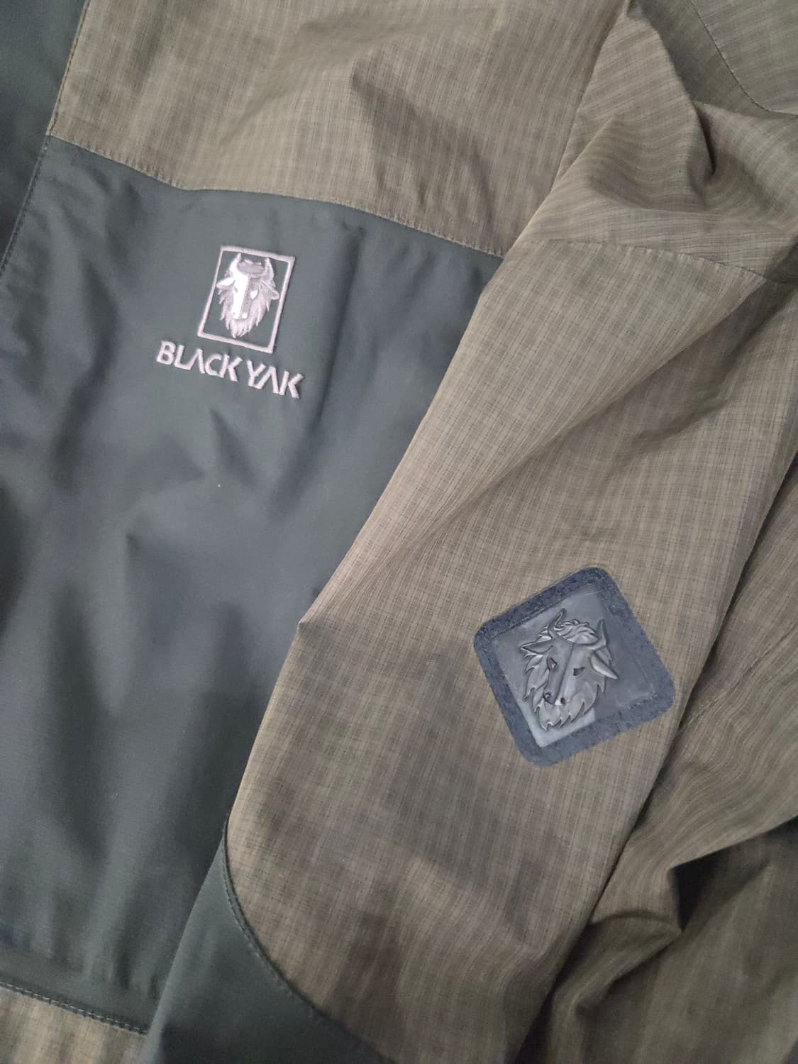 블랙야크 빅사이즈 고어텍스 레오파드 자켓_125 상품이미지4