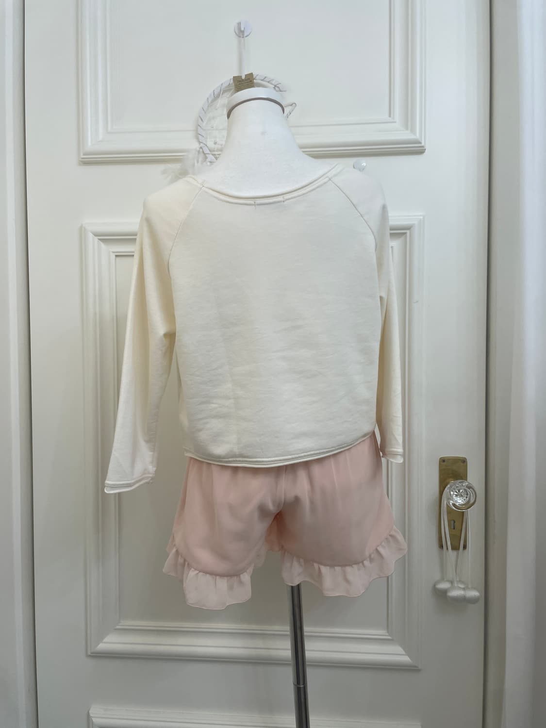 CINEMA CLUB ivory lettering point crop t 상품이미지3