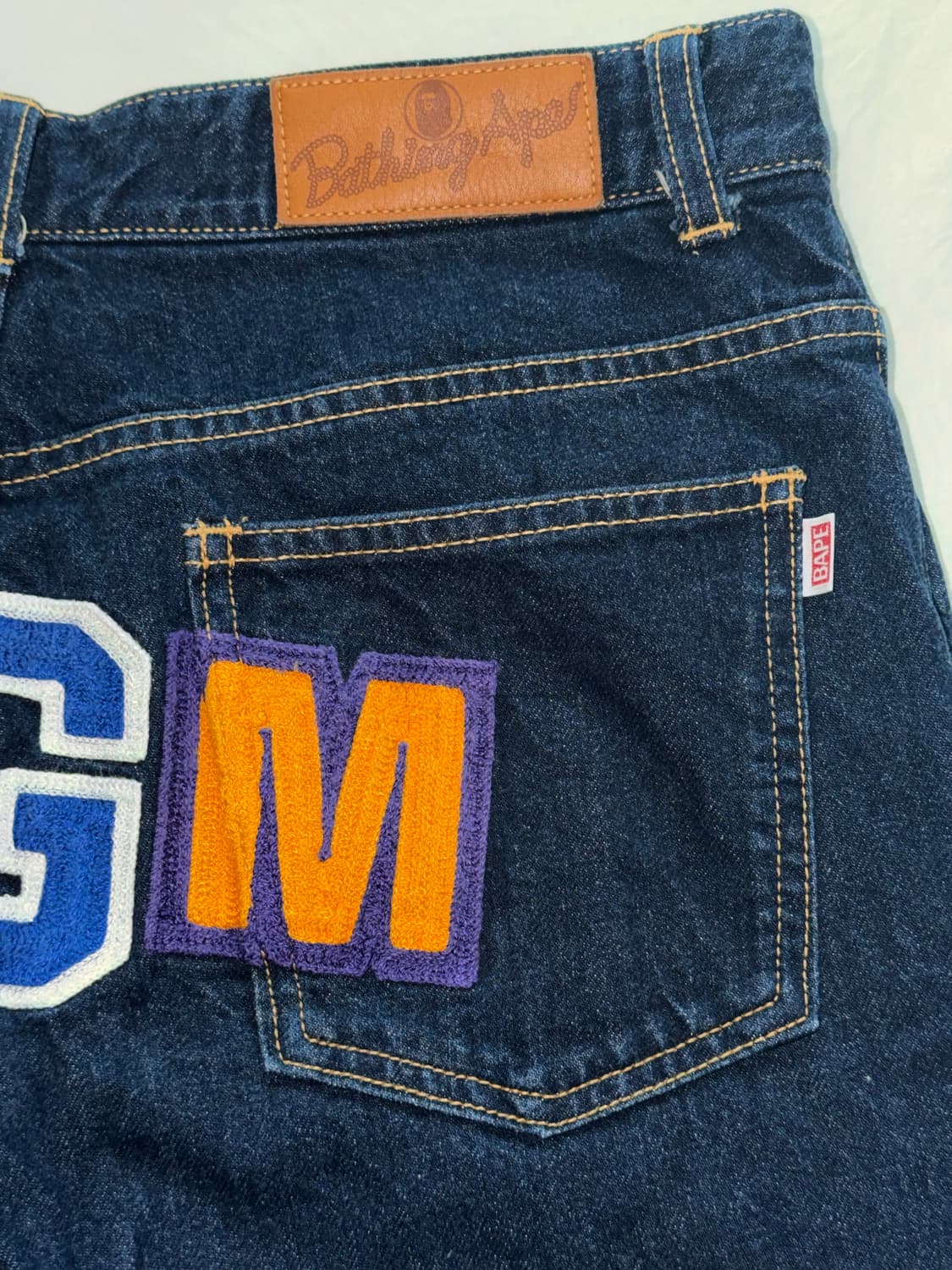 초희귀) 베이프 샤크 자수 데님 상품이미지3