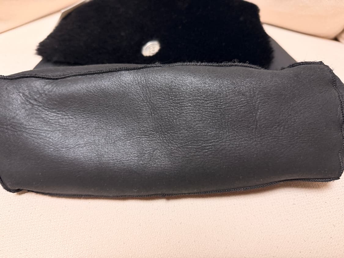 미닛뮤트 fable 무스탕 chain back black 상품이미지5