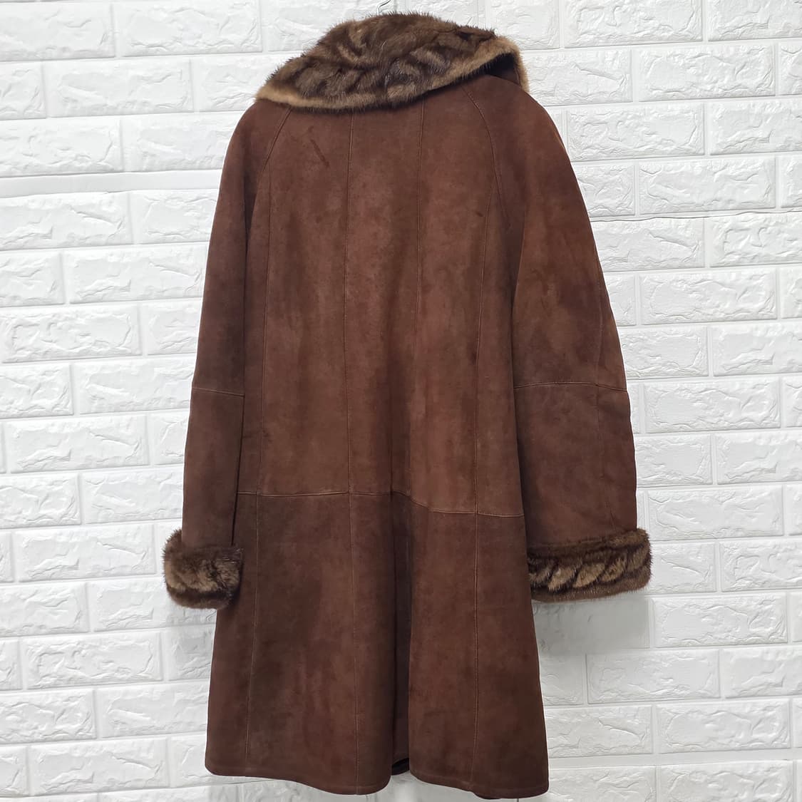 택포_ 양가죽 무스탕 롱 코트 M 상품이미지4