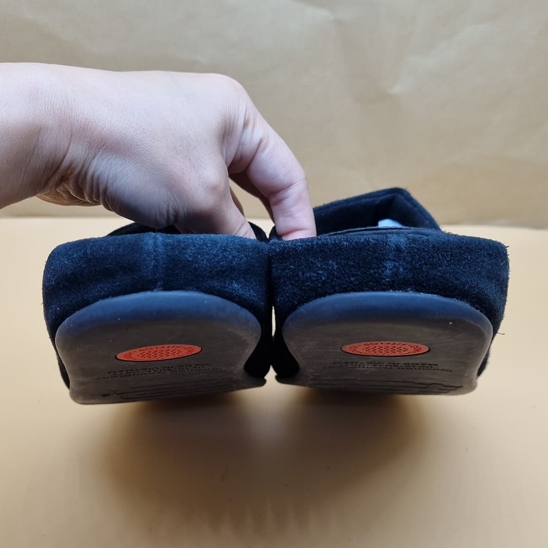 핏플랍 스웨이드 남성슬리퍼280 상품이미지4