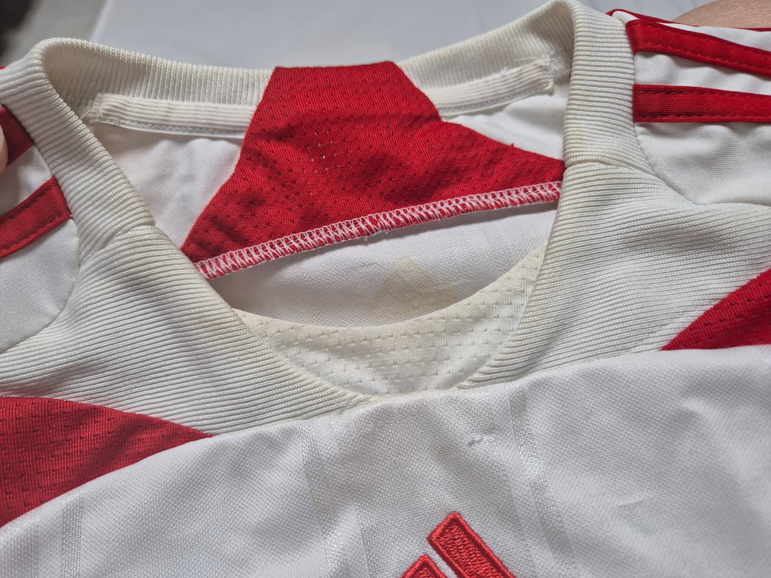 리버풀 원정 제라드 유니폼 팝니다  상품이미지4