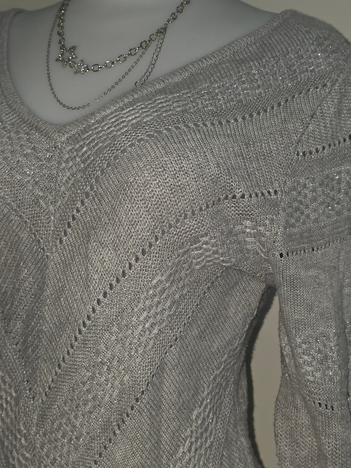 일본빈티지)y2k실버그레이 글리터 오네갸루 v넥 롱슬리브 로맨틱 딱붙니트 상품이미지2