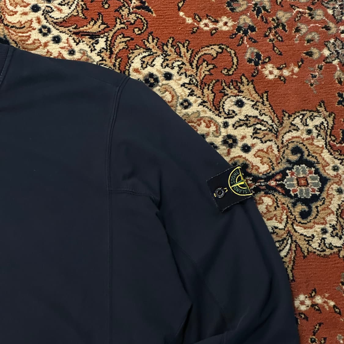 스톤아일랜드 크루넥 맨투맨 블랙 (XL) 105 상품이미지4