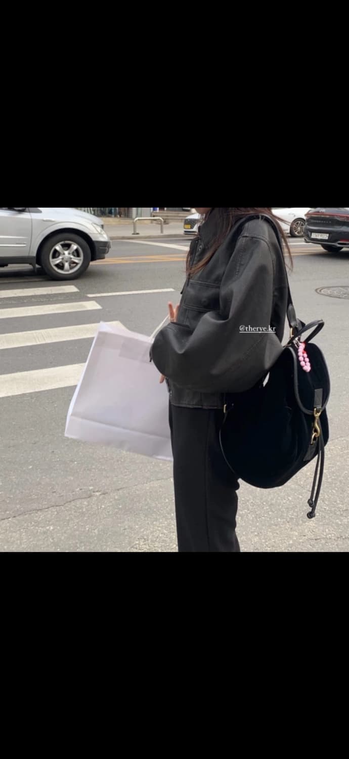 the rye 더라이 Faux Leather Cropped Blouson 상품이미지3