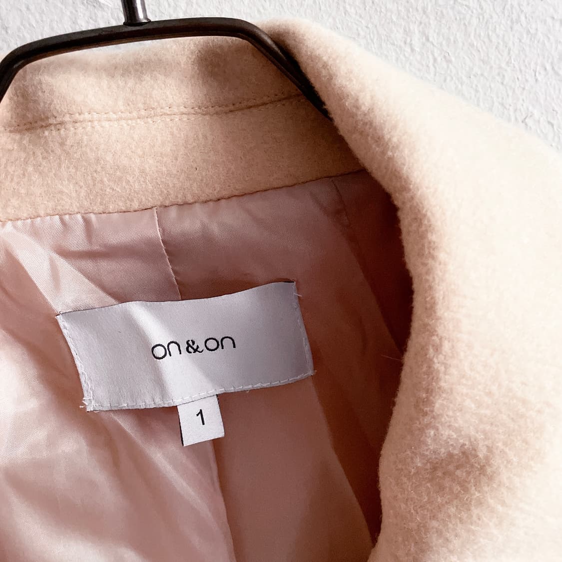 온앤온 더블 단추 숏 코트 상품이미지9