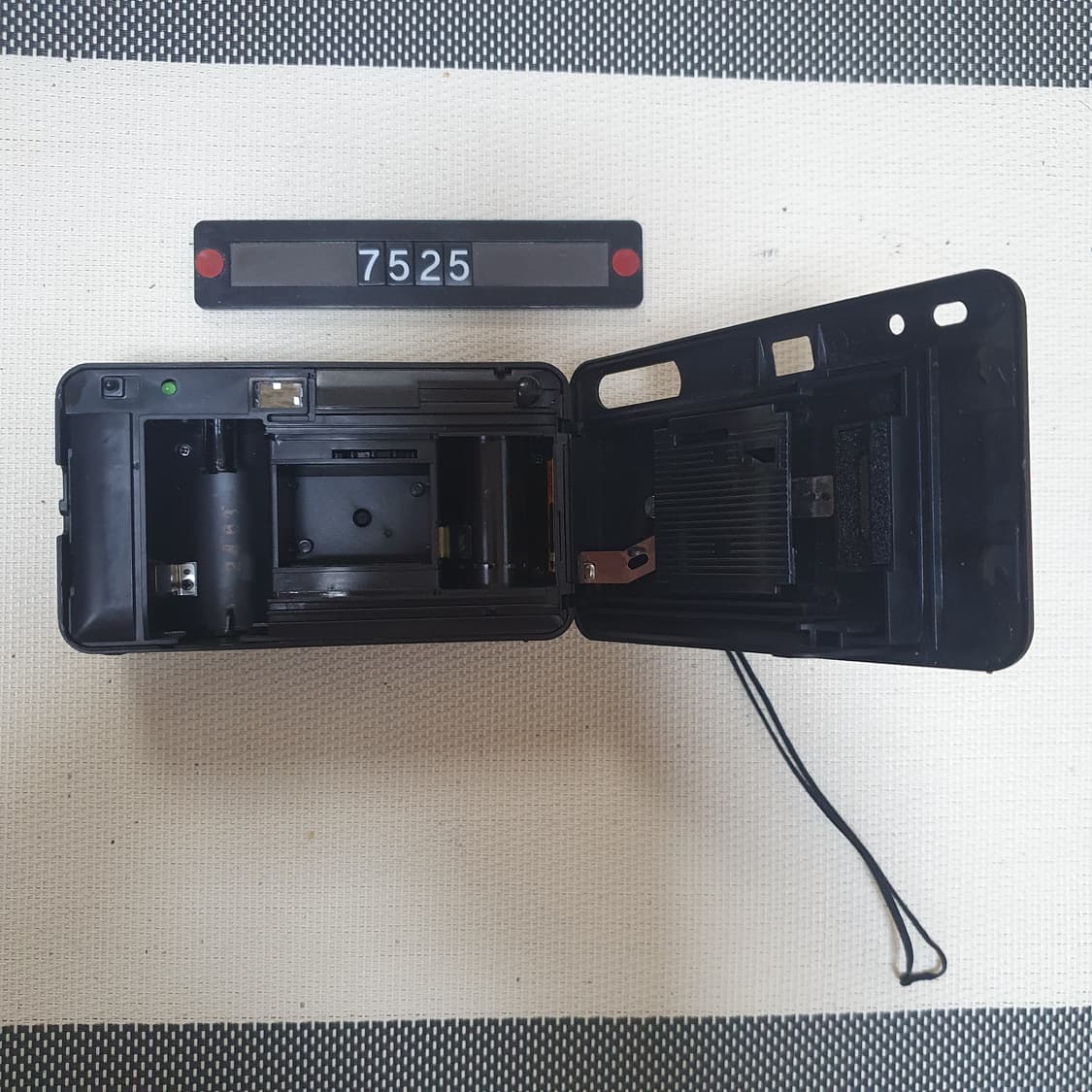 키스톤 슬림라인 블랙바디 필름카메라 상품이미지5