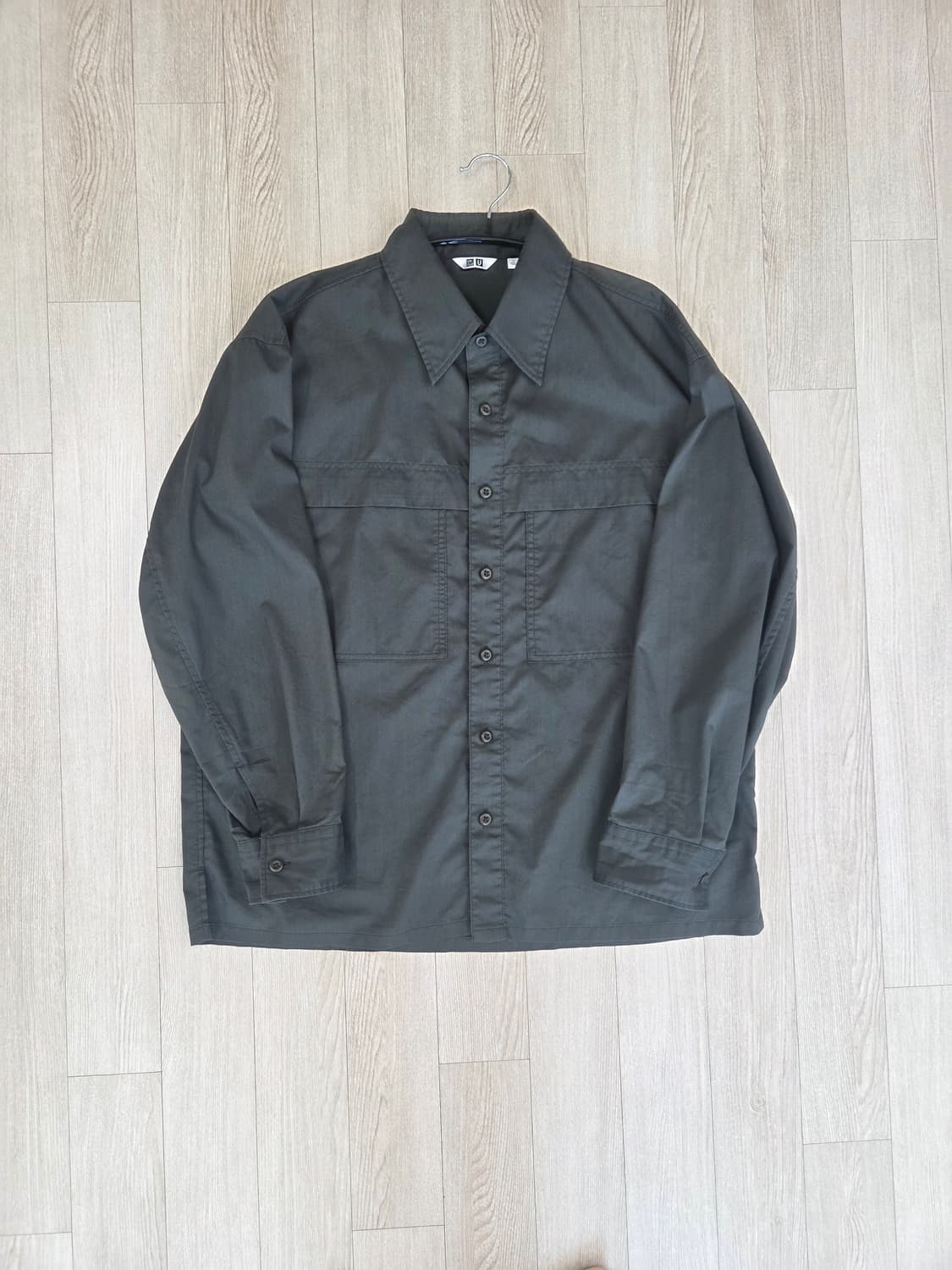 (새상품)유니클로U 르메르 유틸리티 오버사이즈 셔츠 08다크그레이 L 상품이미지2