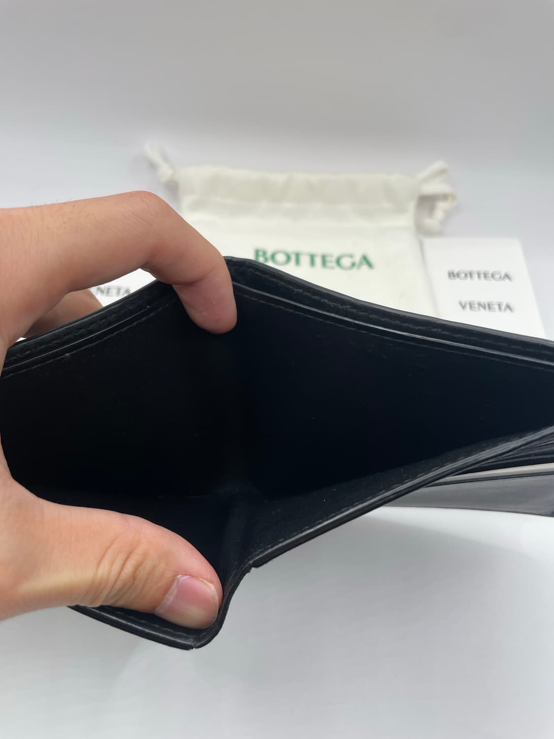 보테가베네타 인트레치아토 반지갑 블랙 상품이미지5