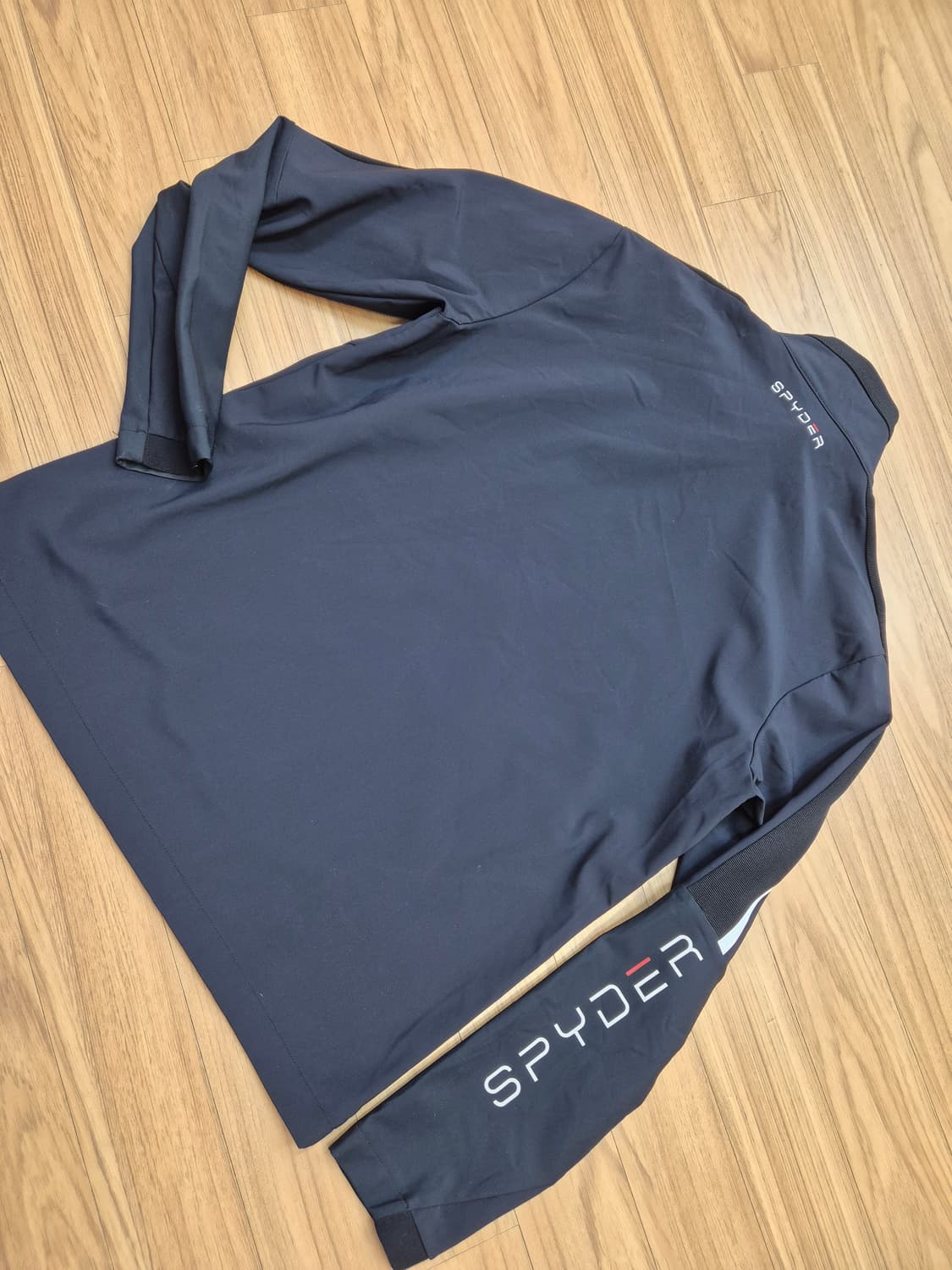 스파이더 블랙 자켓입니다
- 사이즈는 XXL입니다
- 가슴둘레 110cm 상품이미지2