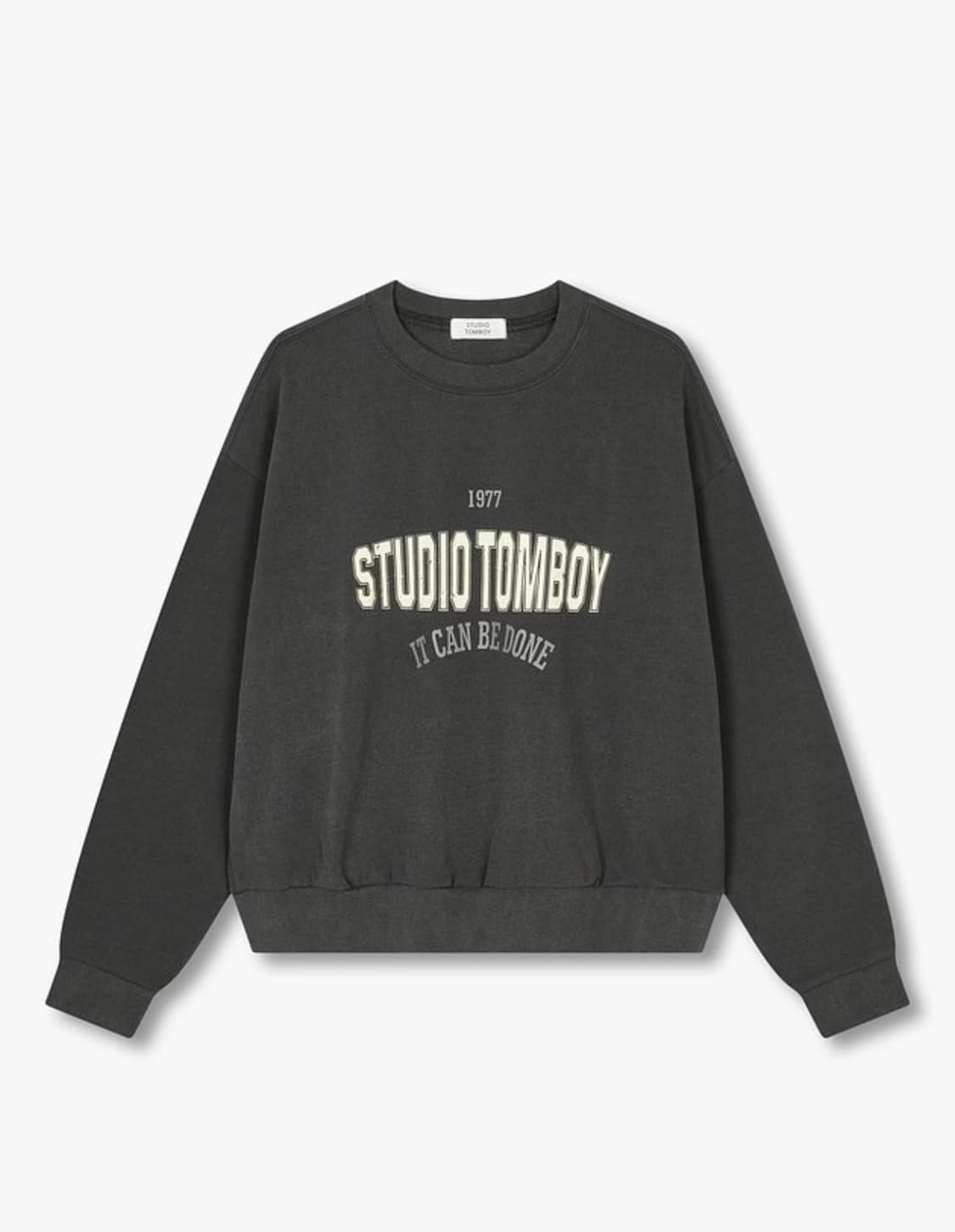 STUDIO TOMBOY 피그먼트 레터링 맨투맨_다크그레이_S 상품이미지4