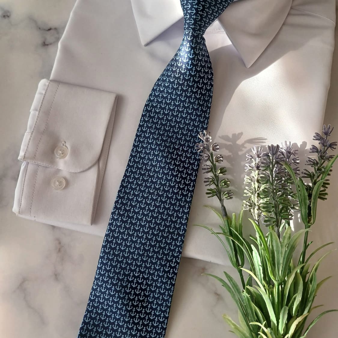 페라가모 실크 네이비 앵커 패턴 넥타이 8.2cm A+등급 A18928
 상품이미지6