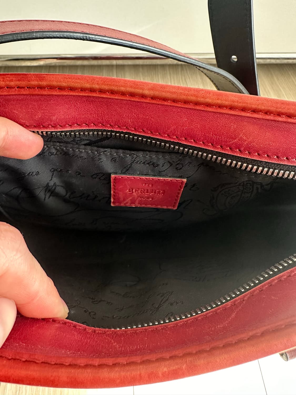 벨루티 원주르 메신저백 상품이미지4