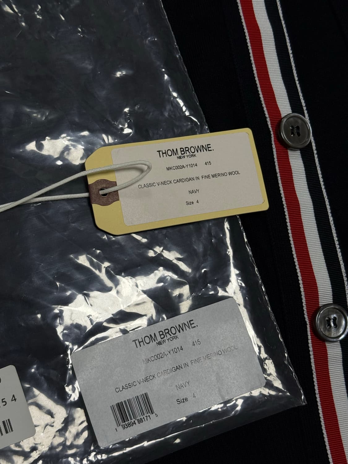 톰브라운 서스테이너블 메리노 울 가디건 네이비 4사이즈 판매 상품이미지8