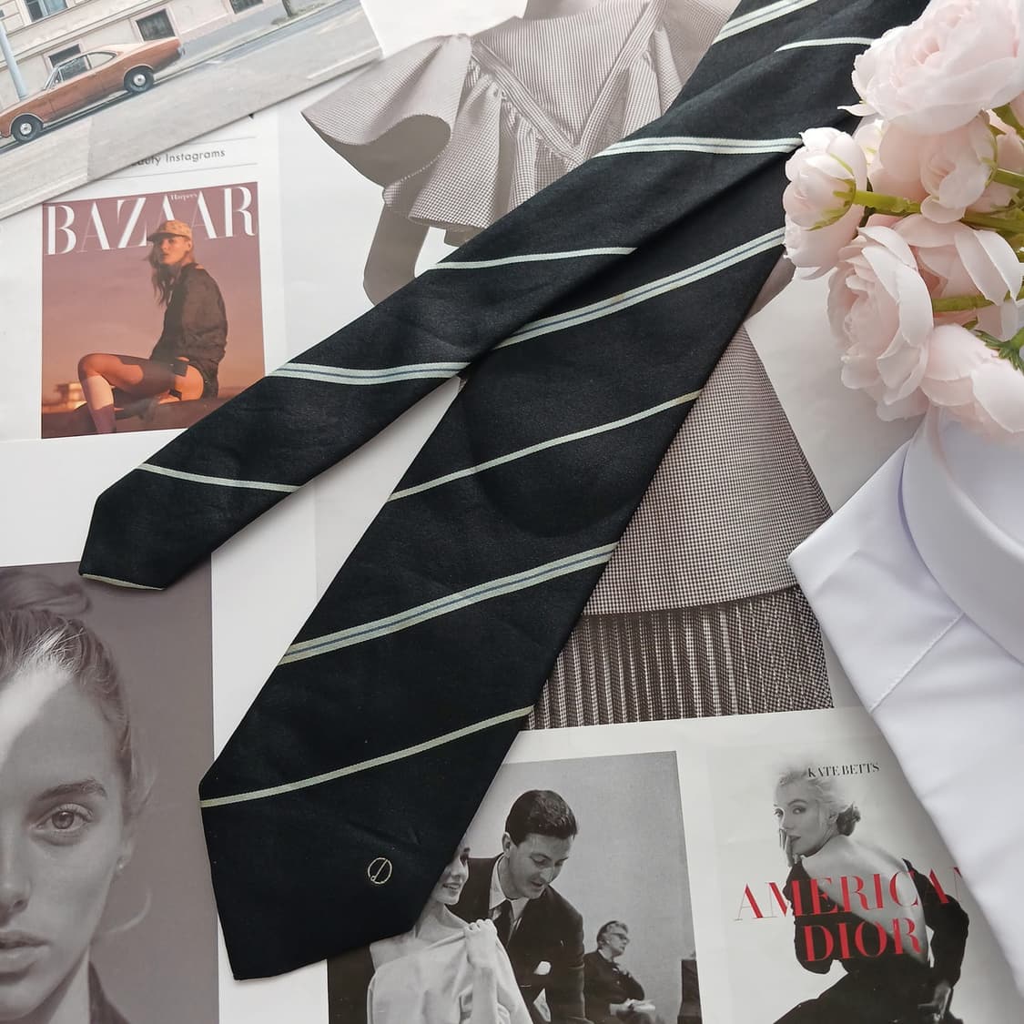 던힐 실크 블랙 스트라이프 슬림 넥타이 7.6cm B등급 A18790
 상품이미지2