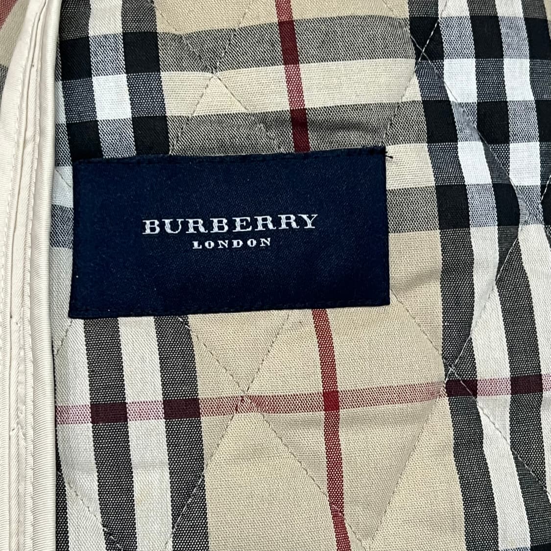  버버리 퀼티드 자켓 y15576 상품이미지6