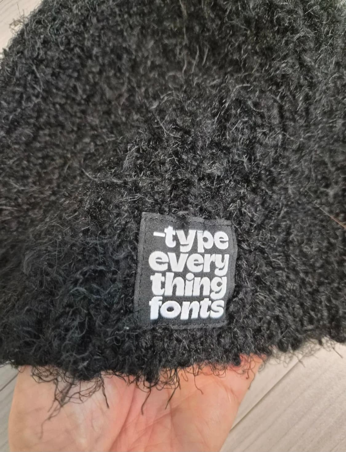 type everything fonts' 블랙 비니 상품이미지3