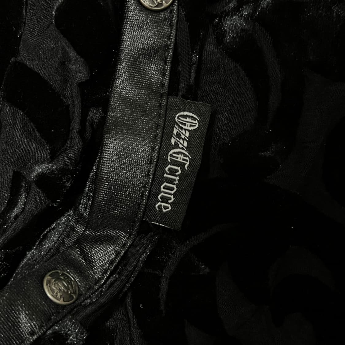 오즈크로스 고스 블랙 벨벳 케이프 드레스 상품이미지9