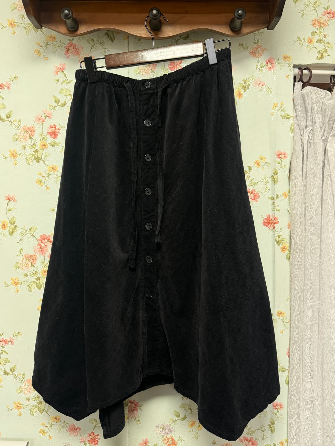 블랙 버트 롱 스커트 상품이미지1