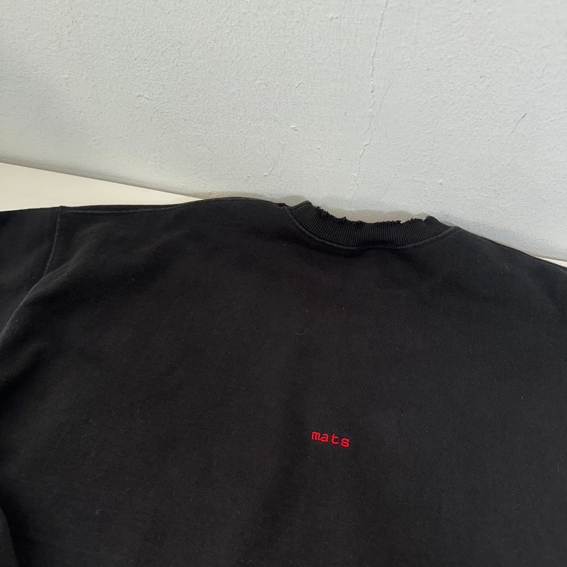 FREE MATS 블랙 데미지 디스 오버핏 맨투맨 상품이미지6