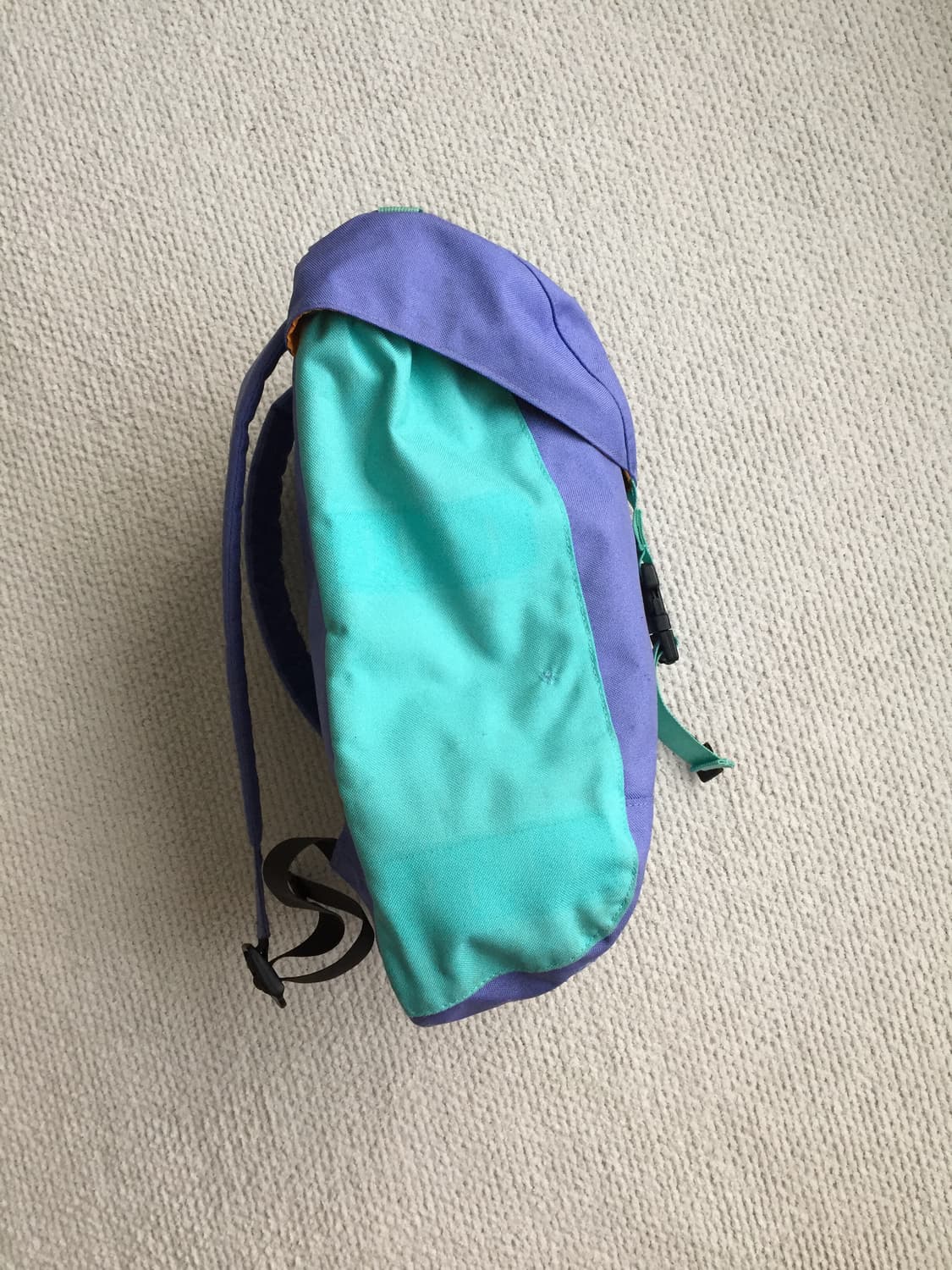 파타고니아 15L 백팩 퍼플 민트 상품이미지5