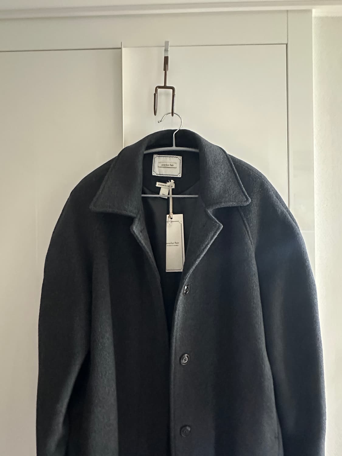 오버듀플레어 시그니처 발마칸코트 차콜 상품이미지3