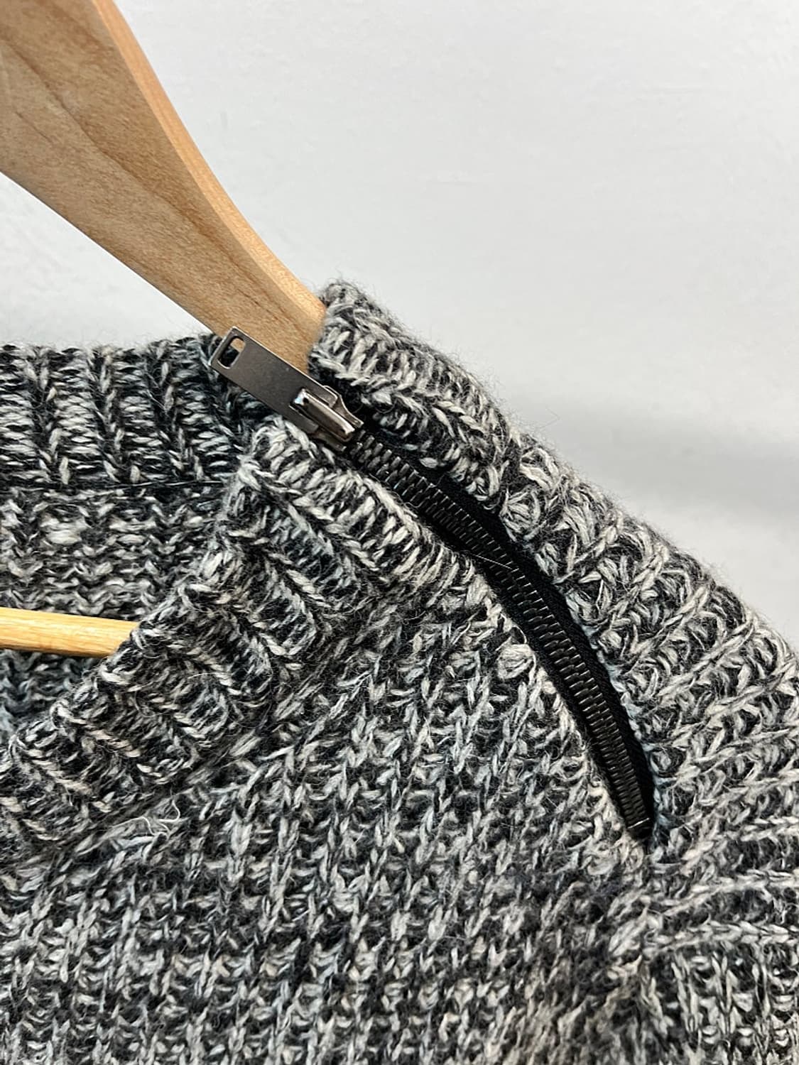 105) 타임 지퍼 알파카 니트 상품이미지6