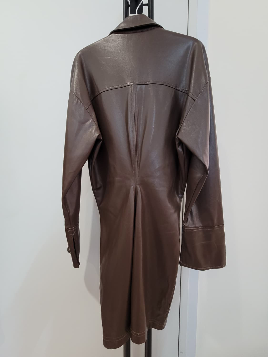 자라 ZARA 에코레더 셔츠형 미니 원피스 S사이즈 상품이미지6