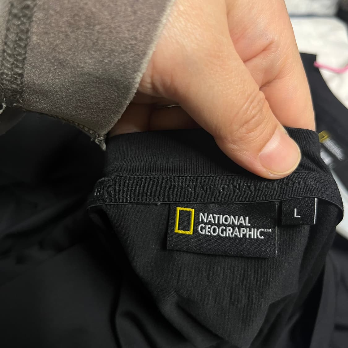 내셔널지오그래픽 기능성 반팔티 L 상품이미지2