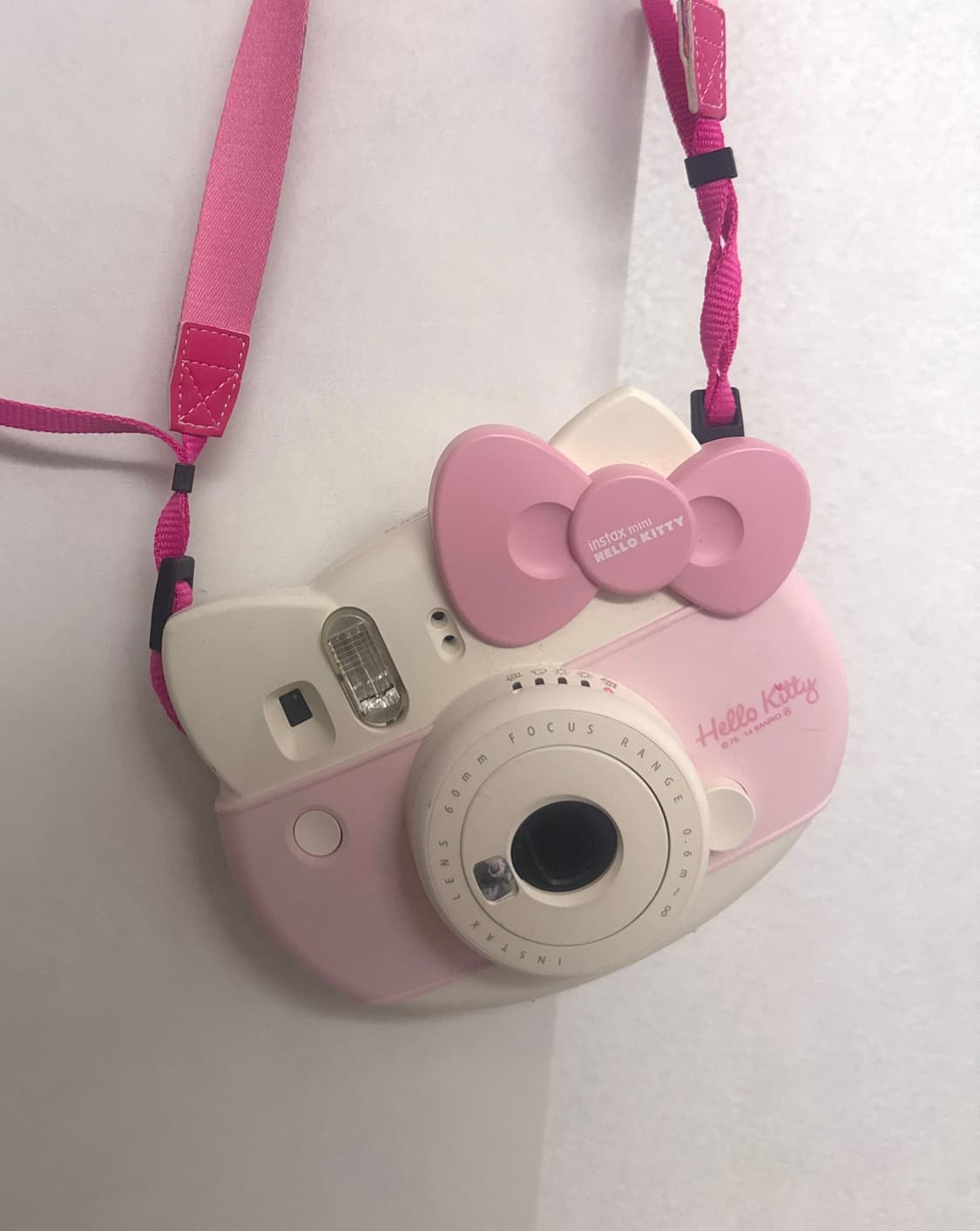 헬로키티 40주년 한정판 후지필름 인스탁스 필름카메라 상품이미지1