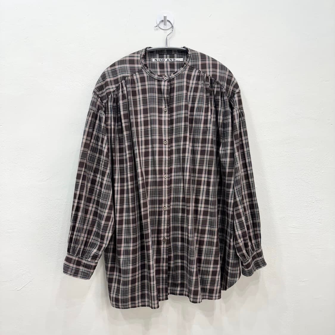 니코앤드 브라운 체크 셔츠 상품이미지1