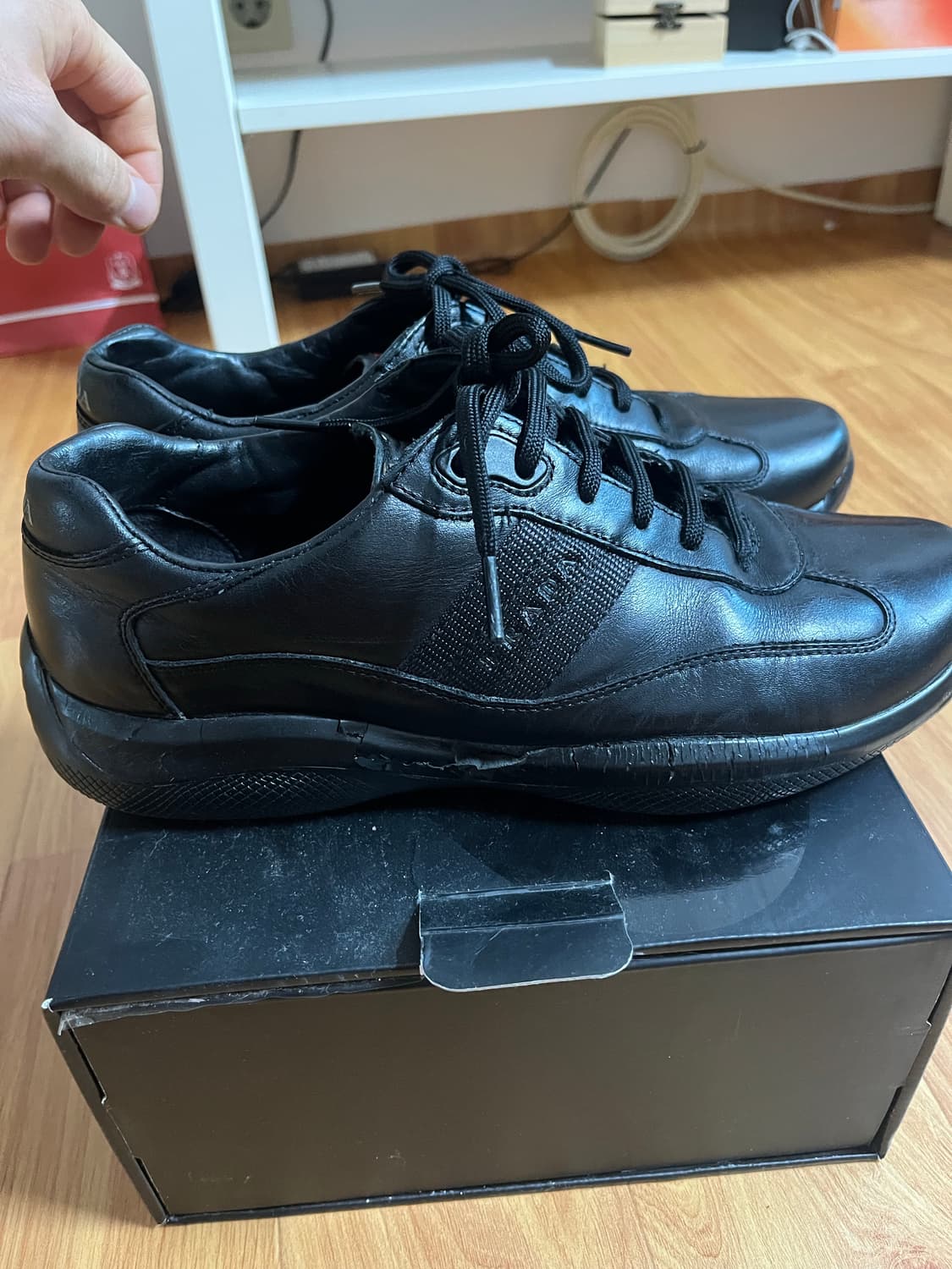 프라다 스포츠 아메리카 컵 트리플 블랙 레더7 상품이미지3