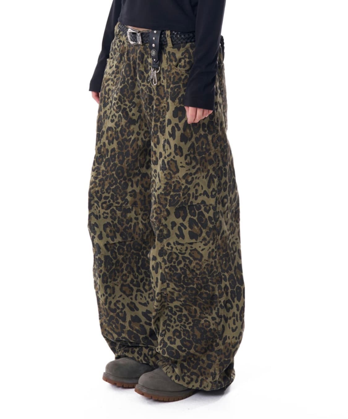 Knee Pin-tuck Leopard Cotton Pants 상품이미지2